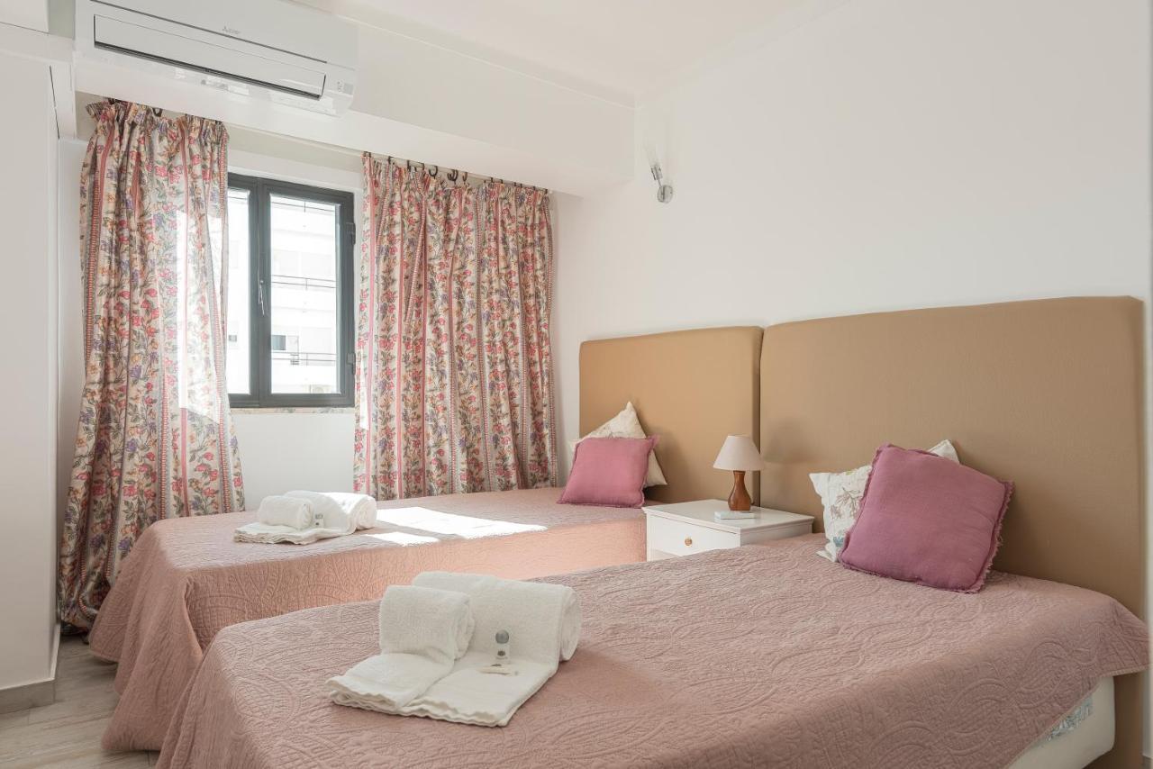 Chantal Apartment - Near The Beach - Quarteira Kültér fotó