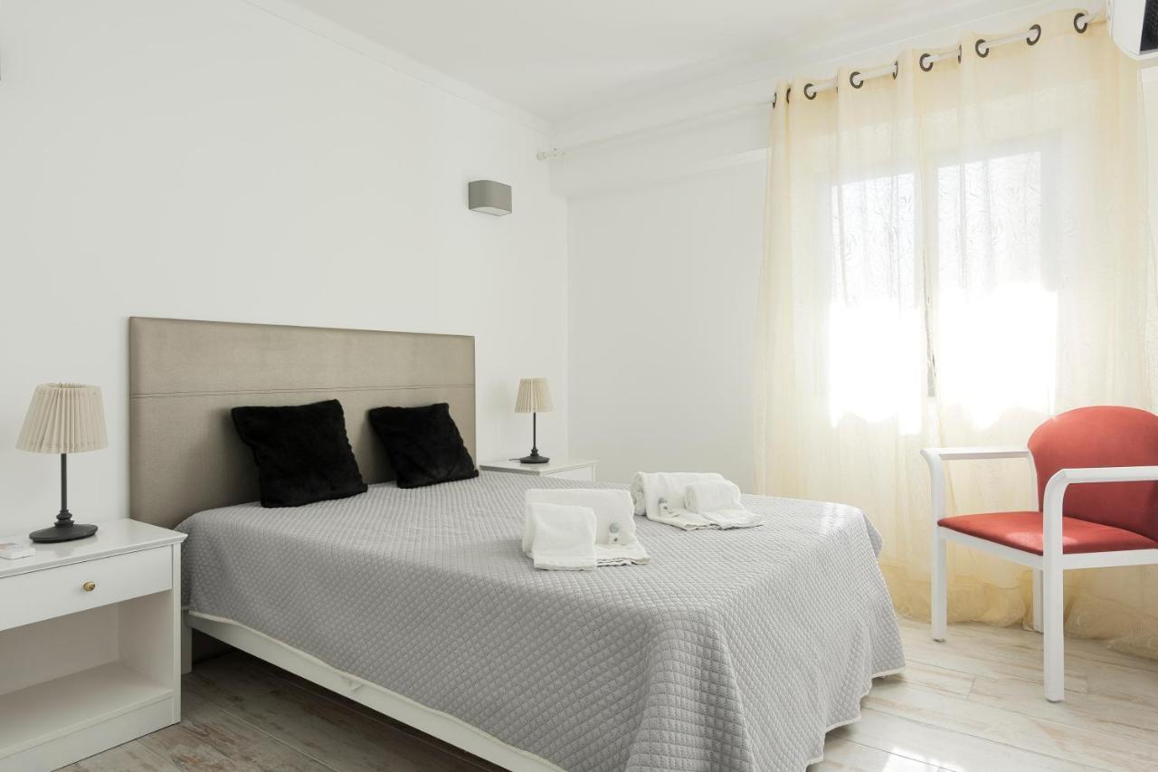 Chantal Apartment - Near The Beach - Quarteira Kültér fotó
