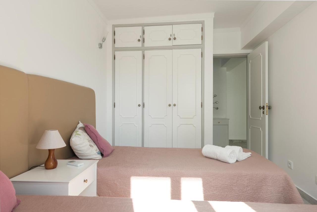 Chantal Apartment - Near The Beach - Quarteira Kültér fotó